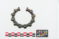 Foto von Bronzeknotenarmreif (NHMW-PRAE-025091)
